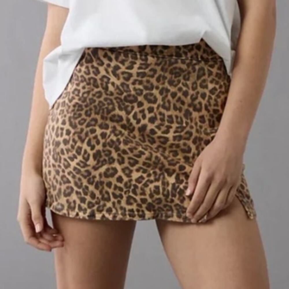 American Eagle Women's 4 Mini Skort Skirt w/ Shorts Slit Stretch